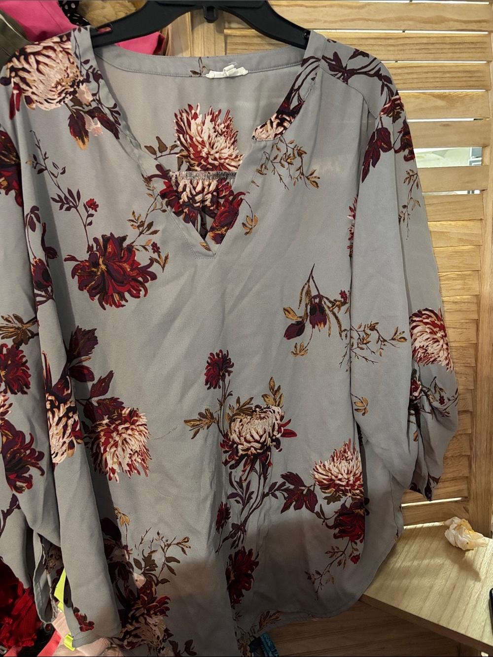 MAURICES Womens Floral V-Neck Blouse - Grey with Burgundy Floral XXL